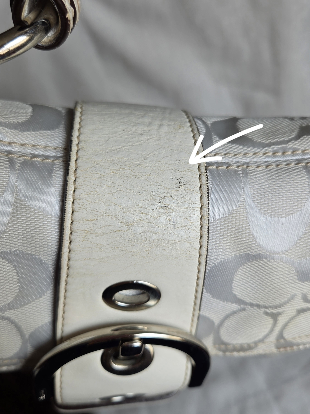 Vintage Coach Y2K-Era Mini Soho Signature Flap Shoulder Bag - Picture 6 of 11